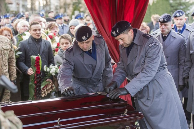Pogrzeb Mariusza Koziarskiego /Aleksander Koźmiński /PAP