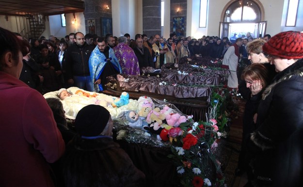 Pogrzeb ofiar masakry w Armenii /VAHRAM BAGHDASARYAN /PAP/EPA