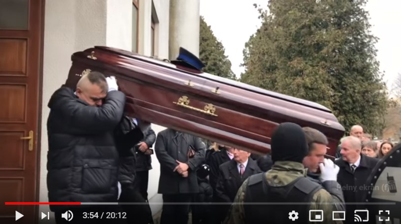 Pogrzeb ojca Krzysztofa Rutkowskiego /YouTube.com /