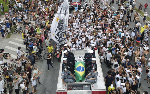 Pogrzeb Pelego w mieście Santos /Antonio Lacerda /PAP/EPA