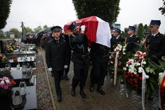 Pogrzeb strażaka z OSP Balice - procesja na cmentarz