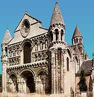 Poitiers, katedra Notre-Dame-la-Grande, fasada z XII w. /Encyklopedia Internautica