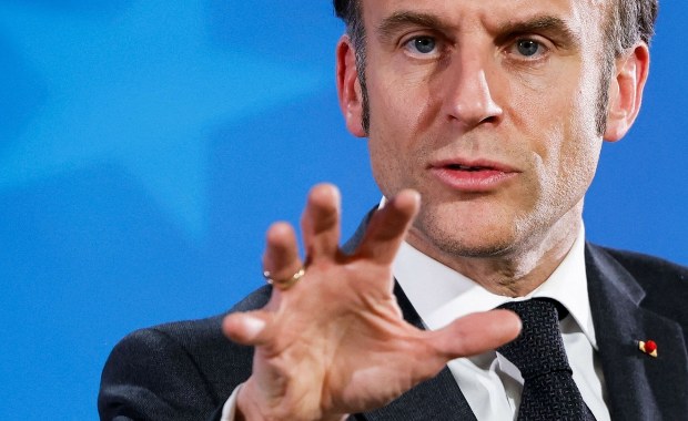 "Pojawią się nowe groźby". Macron mówi o strategii USA i proponuje rozwiązanie