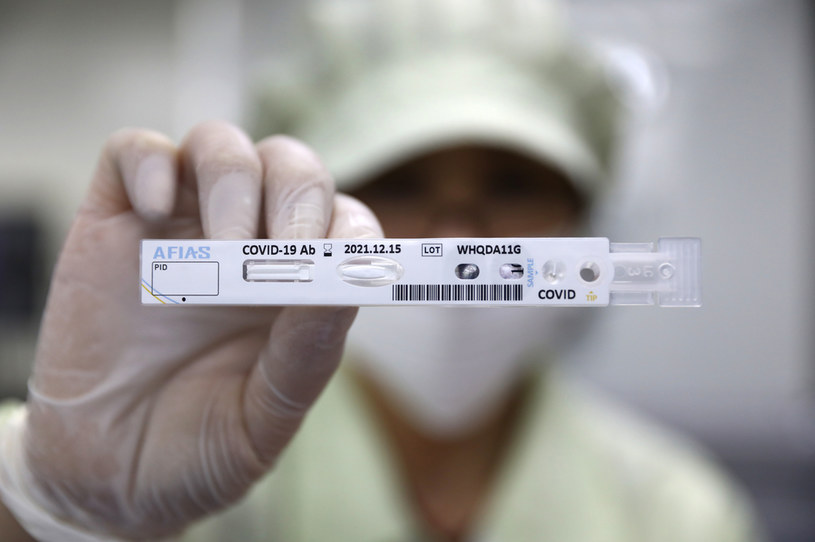 Pojawianie się nowych wariantów SARS-CoV-2 to naturalne zjawisko /Fot. Chung Sung-Jun/Getty Images /Getty Images