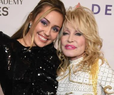Pojawiły się nowe informacje w sprawie stanu zdrowia Dolly Parton. Co wyjawiła jej chrześnica, Miley Cyrus?