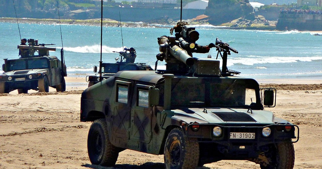 Pojazd opancerzony Humvee /Wikipedia