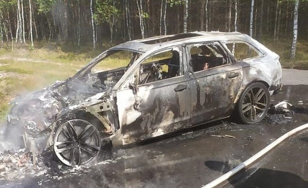 Pojechali na grzyby, spłonęło im auto za 400 tys. złotych