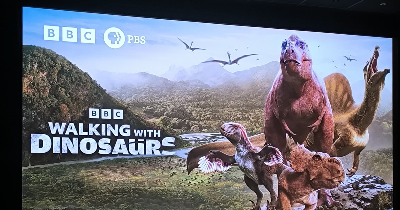 Pokaz 1. odcinka "Walking with Dinosaurs" /Patrycja Otfinowska /materiały prasowe