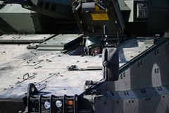 Pokaz Ciężkiego Bojowego Wozu Piechoty AS-21 na poligonie w Nowej Dębie