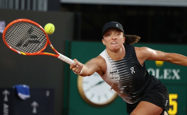 Pokaz mocy! Świątek odprawiła Pegulę, jest już w półfinale