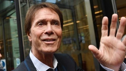 Pokazali na żywo nalot policji na dom piosenkarza. Teraz mają zapłacić grzywnę