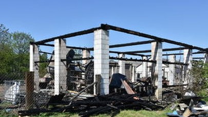 Pokłóciła się z mężem. Podpaliła budynki ze zbożem i sprzętem rolniczym   