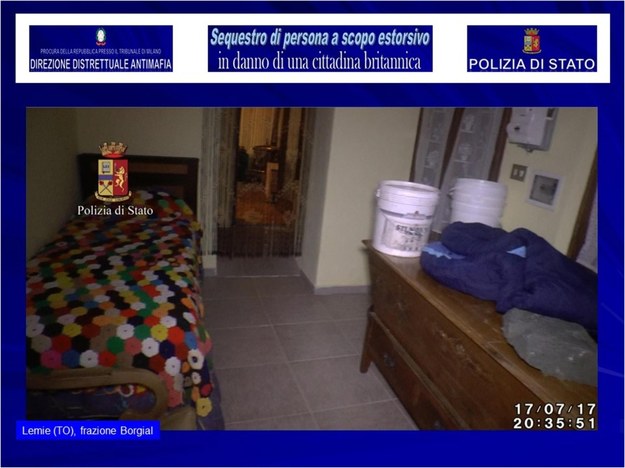 Pokój, w którym była przetrzymywana kobieta /ITALIAN POLICE PRESS OFFICE / HANDOUT /PAP/EPA