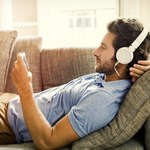 Pokolenie mp3 – coraz więcej osób z niedosłuchem. Winne słuchawki?