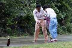 Pół miliona Filipińczyków ucieka przed tajfunem