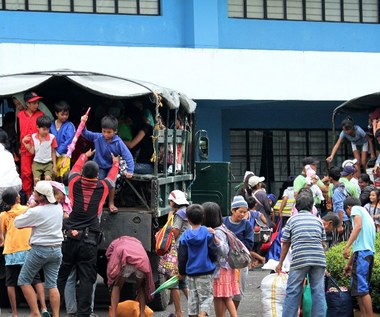 Pół miliona ludzi uciekło przed tajfunem Hagupit