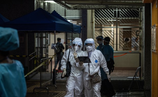 Pół Szanghaju w lockdownie. Powód? Omikron 