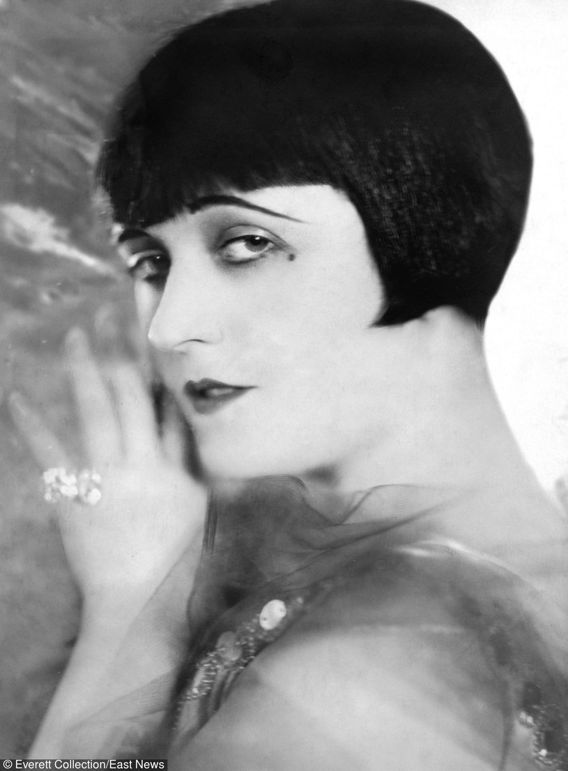 Pola Negri - wczesne lata 20. XX wieku /East News