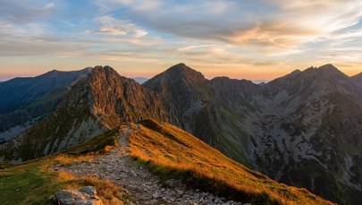 Polacy biją rekordy w łamaniu prawa w słowackich Tatrach! Strażnicy załamani skalą wykroczeń