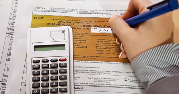 Polacy chętnie rozliczają podatek wspólnie z małżonkiem /&copy;123RF/PICSEL