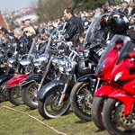 Polacy coraz chętniej kupują motocykle. Które przebojem?
