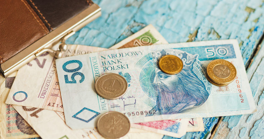 Polacy coraz chętniej wpłacają na lokaty bankowe /123RF/PICSEL