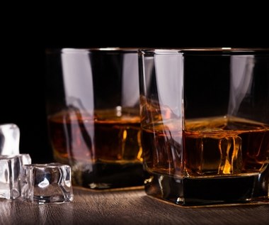 Polacy coraz częściej kupują whisky. Dwucyfrowe wzrosty w skali roku