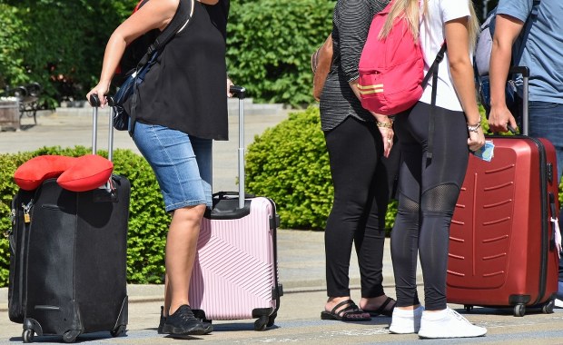 Polacy "igrają z losem". Pierwsze zgony po powrocie z tropików