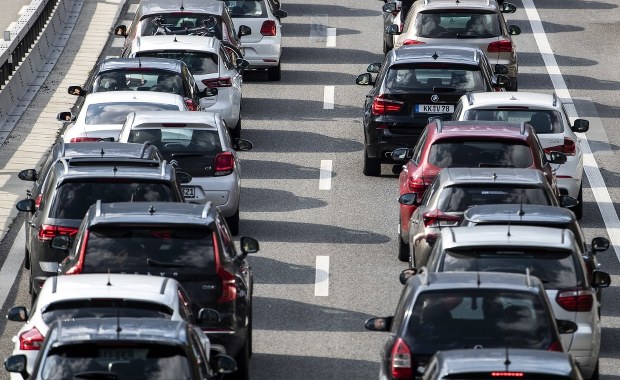 Polacy jadą na święta. Raport z dróg