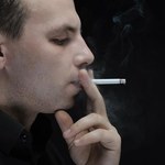 Polacy kupują coraz mniej wyrobów tytoniowych. Kwitnie przemyt papierosów