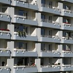 Polacy kupują mniejsze i tańsze mieszkania