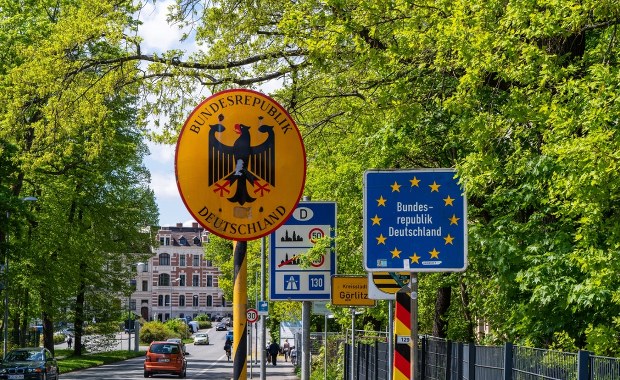 Polacy masowo opuszczają Niemcy. Historyczny zwrot po 35 latach