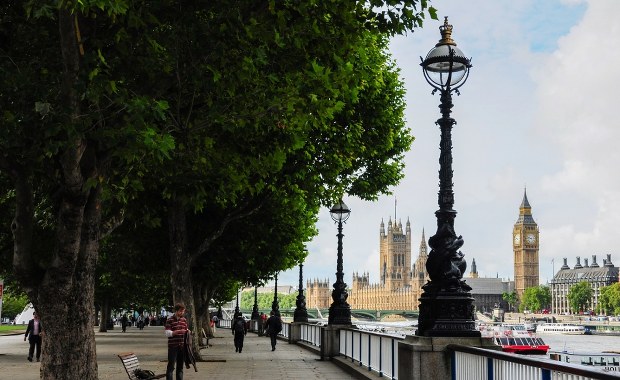 Polacy masowo opuszczają Wielką Brytanię. Coraz więcej wraca do kraju