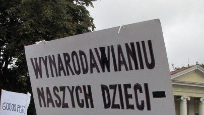 Polacy mieszkający na Litwie protestują