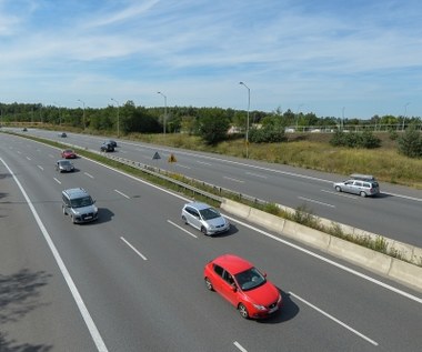 Polacy nadal nie potrafią jeździć autostradami