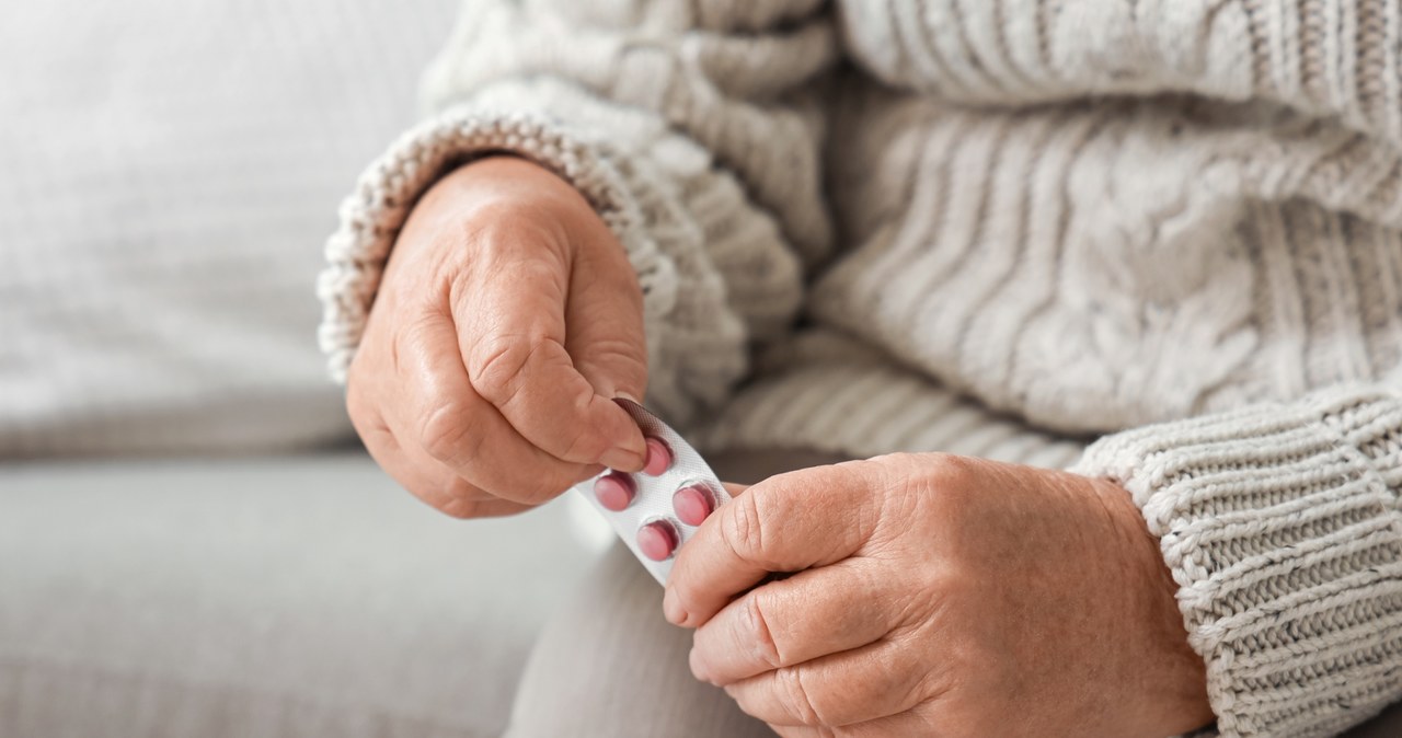 Polacy nadużywają antybiotyków. Pamiętaj, że nie działają na infekcje wirusowe /123RF/PICSEL