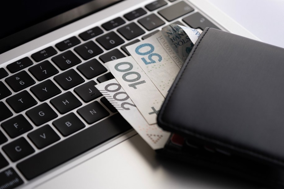 Polacy rozrzutni nie będą. Na tych produktach zamierzamy oszczędzać