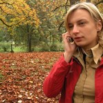 Polacy nie mogą żyć bez telefonu
