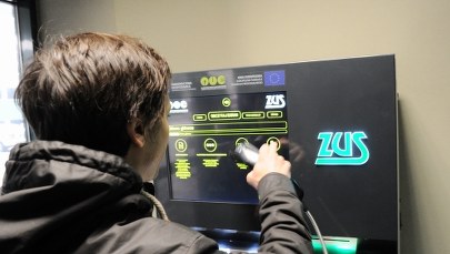 Polacy nie wierzą systemowi, czyli emerytura z... butelki i M-3