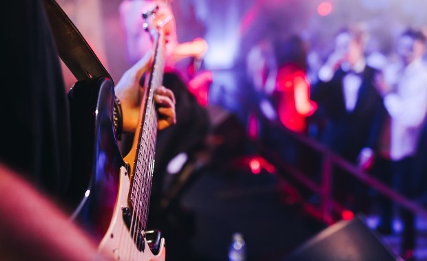 Polacy obok Taylor Swift, Lady Gagi i Sabriny Carpenter. Tych muzyków "Rolling Stone" wyróżnił w 2025 r.