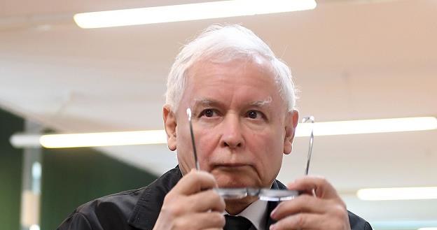 Polacy oceniają "piątkę Kaczyńskiego i chcą niższego VAT-u /AFP