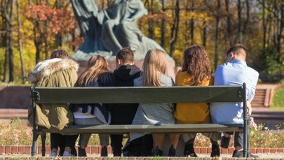 Polacy ocenili poziom życia w naszym kraju. Najnowszy sondaż