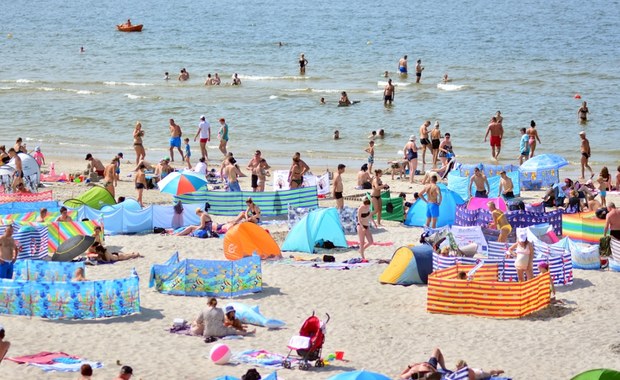 Polacy planują rekordowe wydatki na wakacje. Nowe dane zaskakują