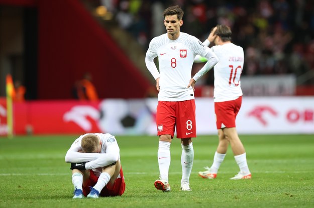Polacy po meczu eliminacyjnym piłkarskich mistrzostw Europy z Mołdawią /Leszek Szymański /PAP