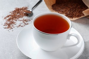Polacy pokochali herbatę rooibos. Dostarcza magnezu, obniża cukier i ciśnienie