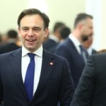 Polacy pożyczają państwu miliardy złotych. Niższe odsetki ich nie odstraszyły