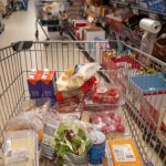 Polacy ruszą na przedświąteczne zakupy? Dziś niedziela handlowa