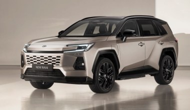 Polacy ruszyli po nową Toyotę RAV4. 79 proc. wybiera napęd AWD