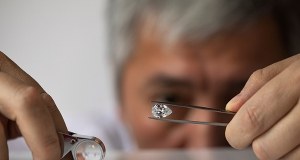 Polacy stracili fortunę. Diamentowa inwestycja okazała się piramidą