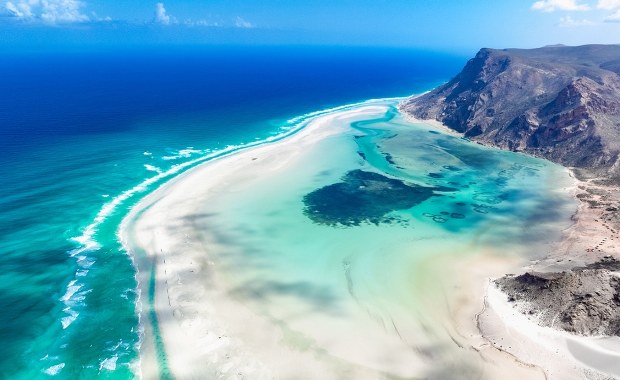 Polacy utknęli na Sokotrze. MSZ ostrzega przed podróżami na tę wyspę